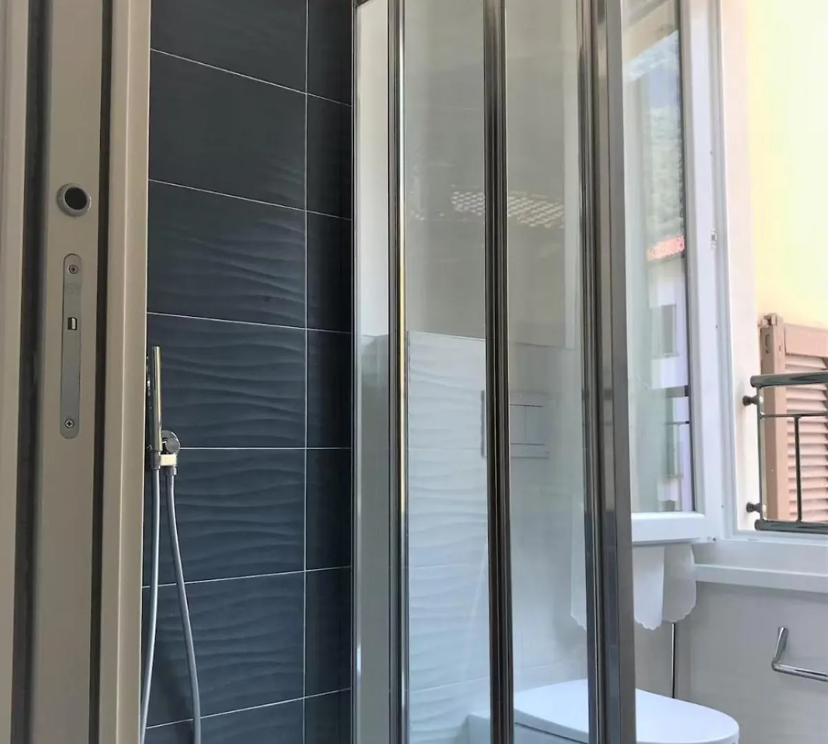 Domus Graziana - Lake Front Oliveto Lario Apartamento